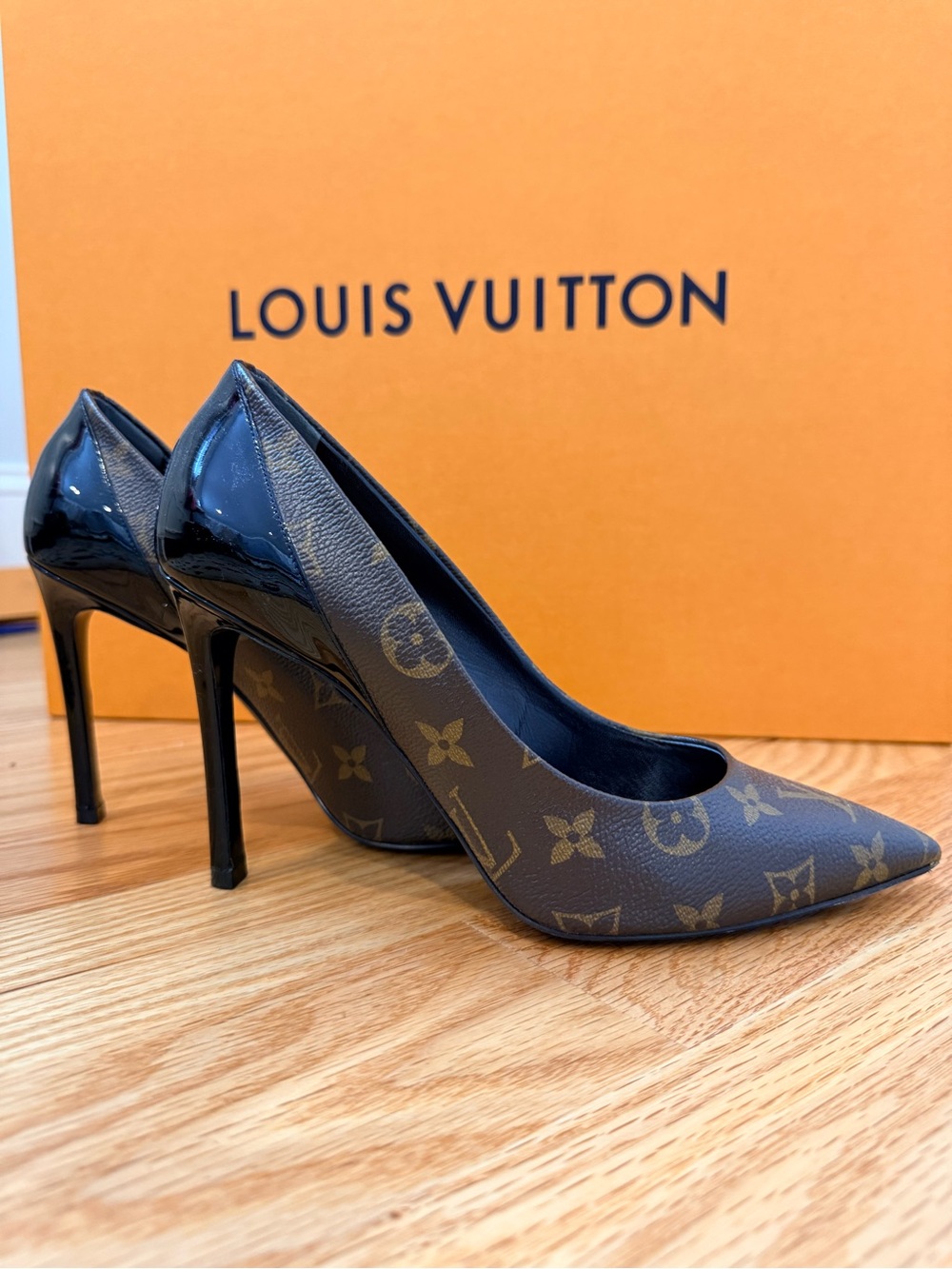Louis Vuitton Cherie Monogram Brown Pointed Toe Stiletto Pumps - Picture 12 of 16